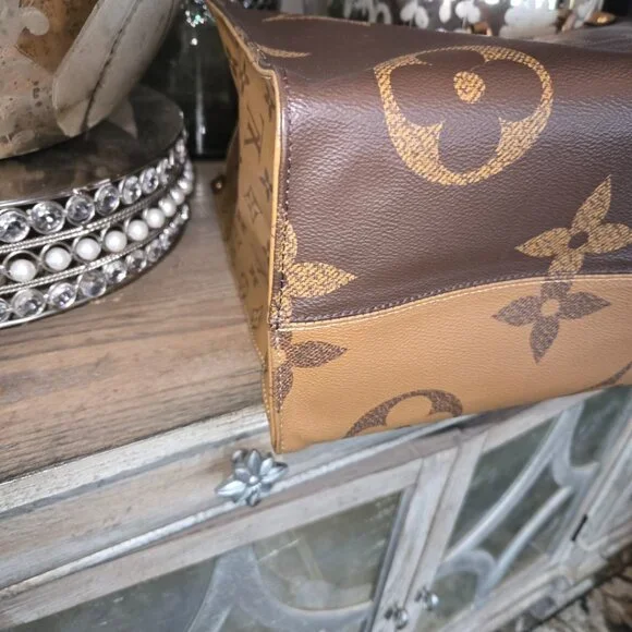 Authentic Preloved LV On the Go Reverse Mono Giant GM Tote - Picture 7 of 15